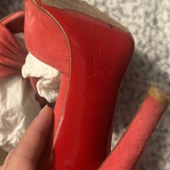 Christian Louboutin shoes 💗 - Picture 7 of 7
